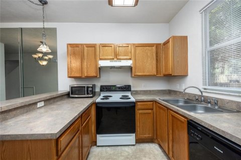 Copropriété à vendre à Gainesville, Floride: 2 chambres, 103.49 m2 № 2142160 - photo 15