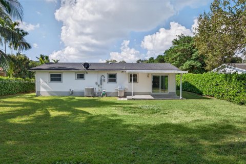 Villa ou maison à vendre à South Miami, Floride: 3 chambres, 118.36 m2 № 1974728 - photo 7
