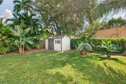 Villa ou maison à vendre à South Miami, Floride: 3 chambres, 118.36 m2 № 1974728 - photo 12