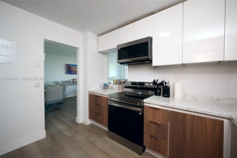 Copropriété à vendre à Aventura, Floride: 2 chambres, 113.34 m2 № 2414306 - photo 8