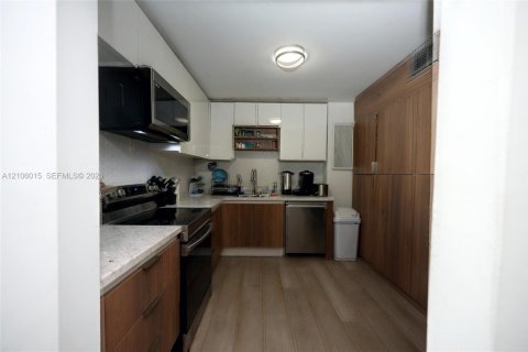 Copropriété à vendre à Aventura, Floride: 2 chambres, 113.34 m2 № 2414306 - photo 7