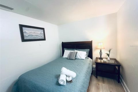 Apartamento en alquiler en Saint Petersburg, Florida, 1 dormitorio, 55.74 m2 № 1918773 - foto 3