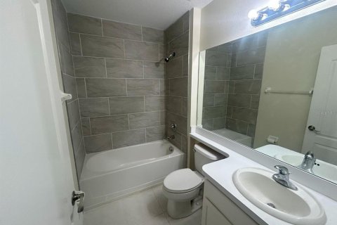 House in Ruskin, Florida 3 bedrooms, 126.35 sq.m. № 1795563 - photo 20