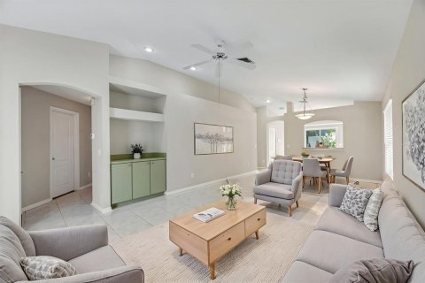 Casa en venta en Riverview, Florida, 3 dormitorios, 120.4 m2 № 2313058 - foto 3