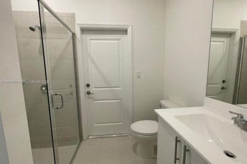 House in Homestead, Florida 4 bedrooms, 226.59 sq.m. № 1950987 - photo 6