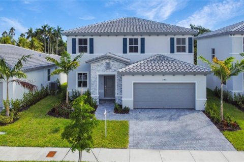 House in Homestead, Florida 4 bedrooms, 226.59 sq.m. № 1950987 - photo 1