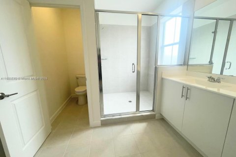 House in Homestead, Florida 4 bedrooms, 226.59 sq.m. № 1950987 - photo 14