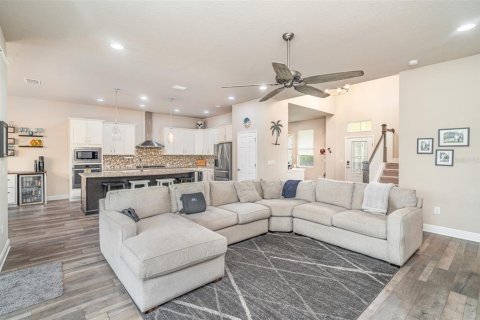 House in Apollo Beach, Florida 4 bedrooms, 299.24 sq.m. № 1906027 - photo 7