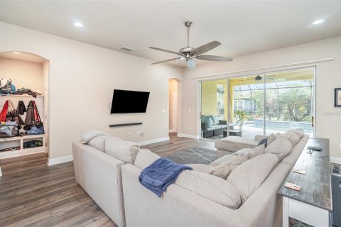 House in Apollo Beach, Florida 4 bedrooms, 299.24 sq.m. № 1906027 - photo 6