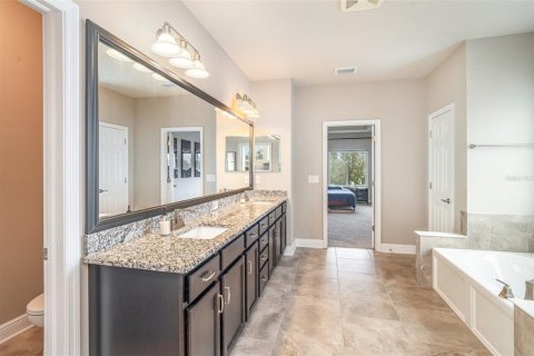 House in Apollo Beach, Florida 4 bedrooms, 299.24 sq.m. № 1906027 - photo 16
