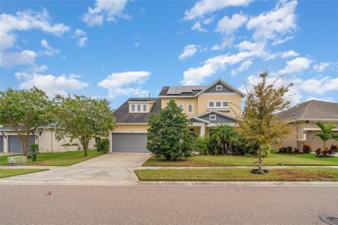 House in Apollo Beach, Florida 4 bedrooms, 299.24 sq.m. № 1906027 - photo 1