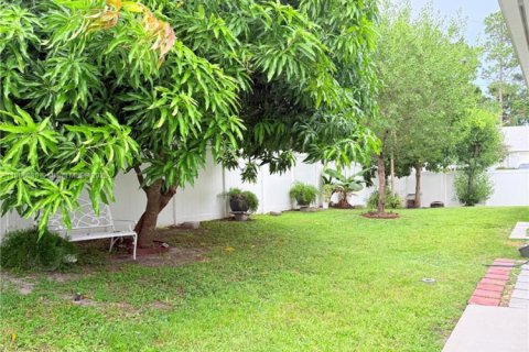 Commercial property in Port St. Lucie, Florida 1 bedroom, 277.78 sq.m. № 1897468 - photo 25
