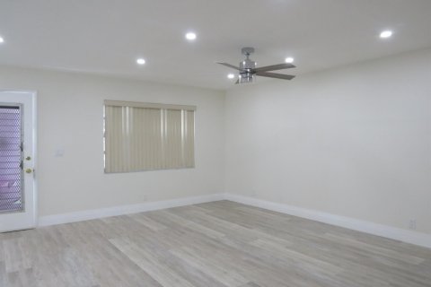 Condo in Delray Beach, Florida, 2 bedrooms  № 2088298 - photo 3