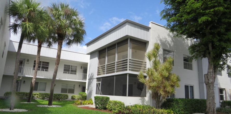 Condo in Delray Beach, Florida, 2 bedrooms  № 2088298