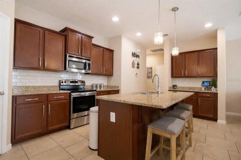 Casa en venta en Groveland, Florida, 3 dormitorios, 164.25 m2 № 2284229 - foto 3
