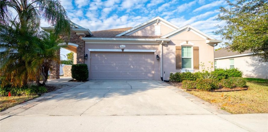 Casa en Groveland, Florida 3 dormitorios, 164.25 m2 № 2284229