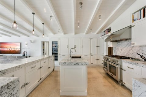 Villa ou maison à louer à Key Biscayne, Floride: 5 chambres, 340.12 m2 № 1959738 - photo 6