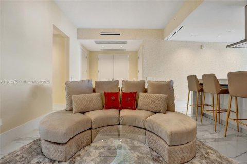Condo in Sunny Isles Beach, Florida, 3 bedrooms  № 1954834 - photo 25