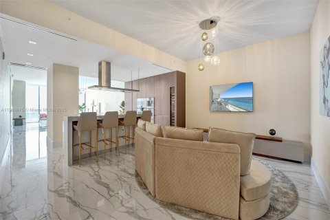 Condo in Sunny Isles Beach, Florida, 3 bedrooms  № 1954834 - photo 21