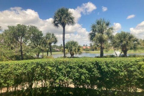 Condo in West Palm Beach, Florida, 2 bedrooms  № 1230240 - photo 1