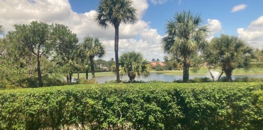 Condo in West Palm Beach, Florida, 2 bedrooms № 1230240