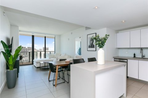 Снять в аренду кондоминиум в Майами, Флорида 2 спальни, 81.57м2, № 2028590 - фото 6