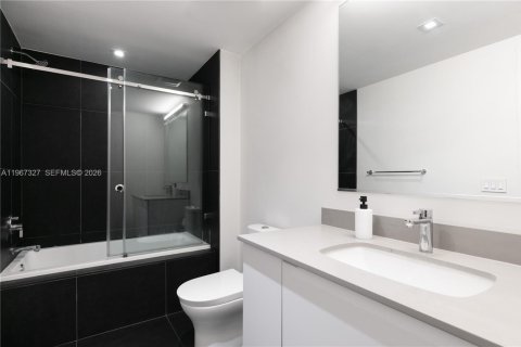 Снять в аренду кондоминиум в Майами, Флорида 2 спальни, 81.57м2, № 2028590 - фото 22