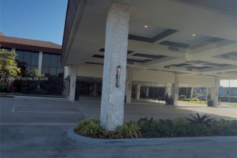 Villa ou maison à louer à Pembroke Pines, Floride: 1 chambre, 98.1 m2 № 2030396 - photo 11