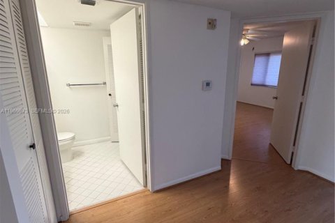 Villa ou maison à louer à Pembroke Pines, Floride: 1 chambre, 98.1 m2 № 2030396 - photo 6