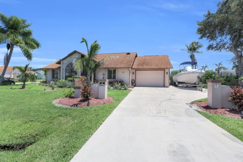 Casa en venta en Port St. Lucie, Florida, 3 dormitorios, 138.61 m2 № 2177196 - foto 2