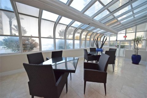 Condominio en venta en Miami Beach, Florida, 1 dormitorio, 75.07 m2 № 1942616 - foto 15