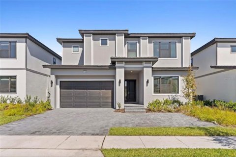 House in Orlando, Florida 10 bedrooms, 393.16 sq.m. № 2367242