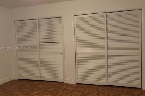 Apartment in Hollywood, Florida 1 bedroom № 2038345 - photo 3