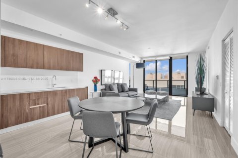 Condominio en Aventura, Florida, 1 dormitorio  № 2089213