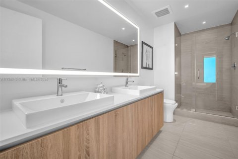 Купить кондоминиум в Авентура, Флорида 1 спальня, 85.47м2, № 2089213 - фото 15