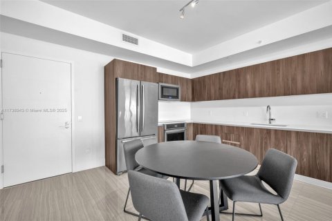 Купить кондоминиум в Авентура, Флорида 1 спальня, 85.47м2, № 2089213 - фото 2