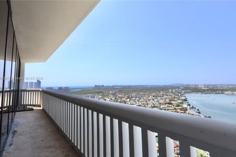 Copropriété à vendre à Aventura, Floride: 3 chambres, 190.91 m2 № 2195080 - photo 13