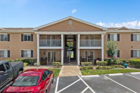 Condo in Altamonte Springs, Florida, 2 bedrooms  № 2091766 - photo 2