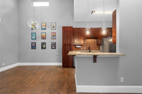 Condo in Altamonte Springs, Florida, 2 bedrooms  № 2091766 - photo 8