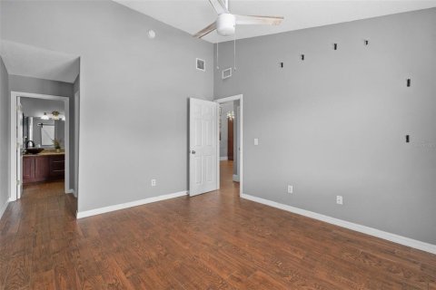 Condo in Altamonte Springs, Florida, 2 bedrooms  № 2091766 - photo 16