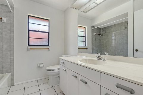 Casa en venta en Bradenton, Florida, 3 dormitorios, 143.91 m2 № 1677184 - foto 28