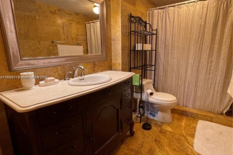 Condominio en venta en Hallandale Beach, Florida, 1 dormitorio, 92.9 m2 № 1954140 - foto 7