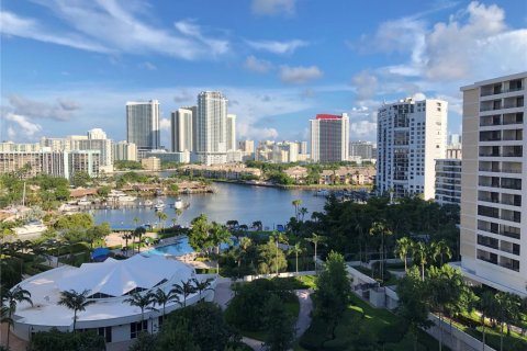 Condominio en venta en Hallandale Beach, Florida, 1 dormitorio, 92.9 m2 № 1954140 - foto 14