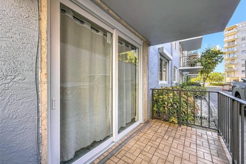 Copropriété à vendre à North Miami, Floride: 2 chambres, 97.55 m2 № 2016565 - photo 30