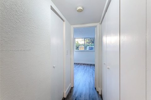 Copropriété à vendre à North Miami, Floride: 2 chambres, 97.55 m2 № 2016565 - photo 24
