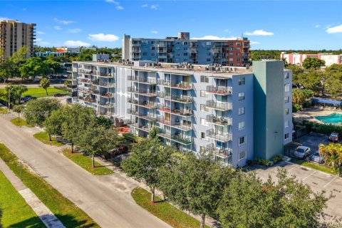 Condo à North Miami, Floride, 2 chambres  № 2016565