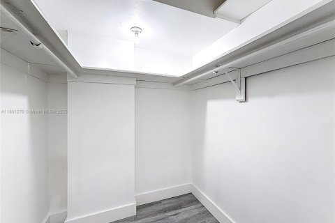 Copropriété à vendre à North Miami, Floride: 2 chambres, 97.55 m2 № 2016565 - photo 21