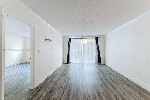 Copropriété à vendre à North Miami, Floride: 2 chambres, 97.55 m2 № 2016565 - photo 14