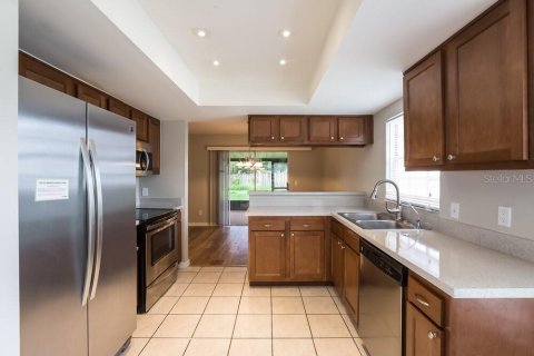 Villa ou maison à louer à Brandon, Floride: 3 chambres, 115.57 m2 № 1873162 - photo 6