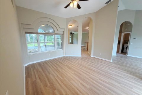 Casa en venta en Palm Coast, Florida, 3 dormitorios, 196.02 m2 № 2167616 - foto 2